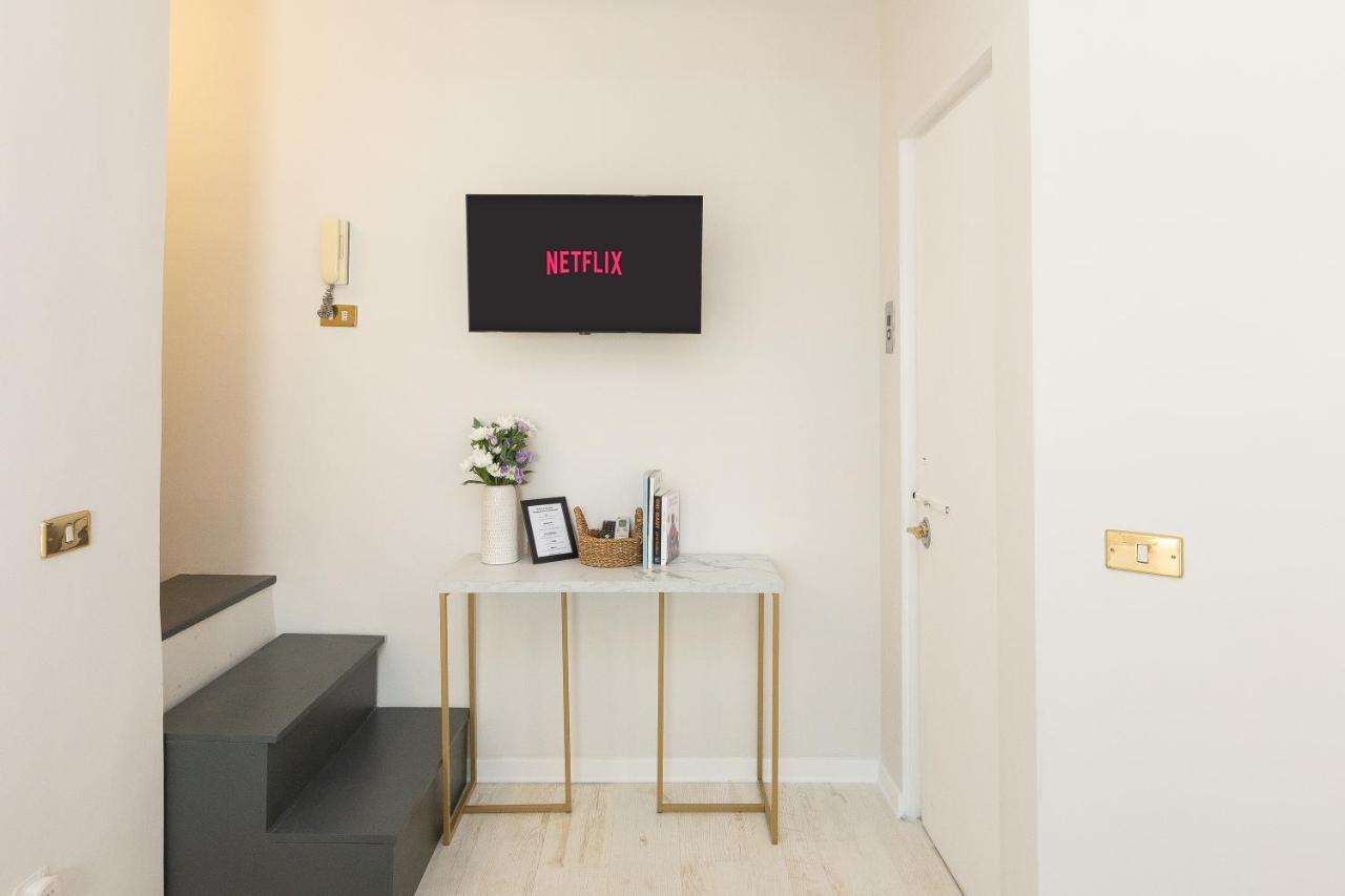 Tiny Studio Piazza Del Popolo Hotel Roma Esterno foto
